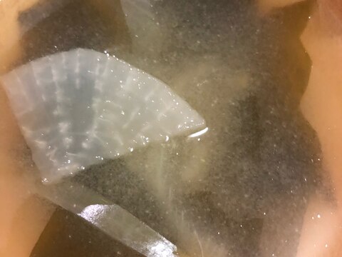 大根とわかめの味噌汁